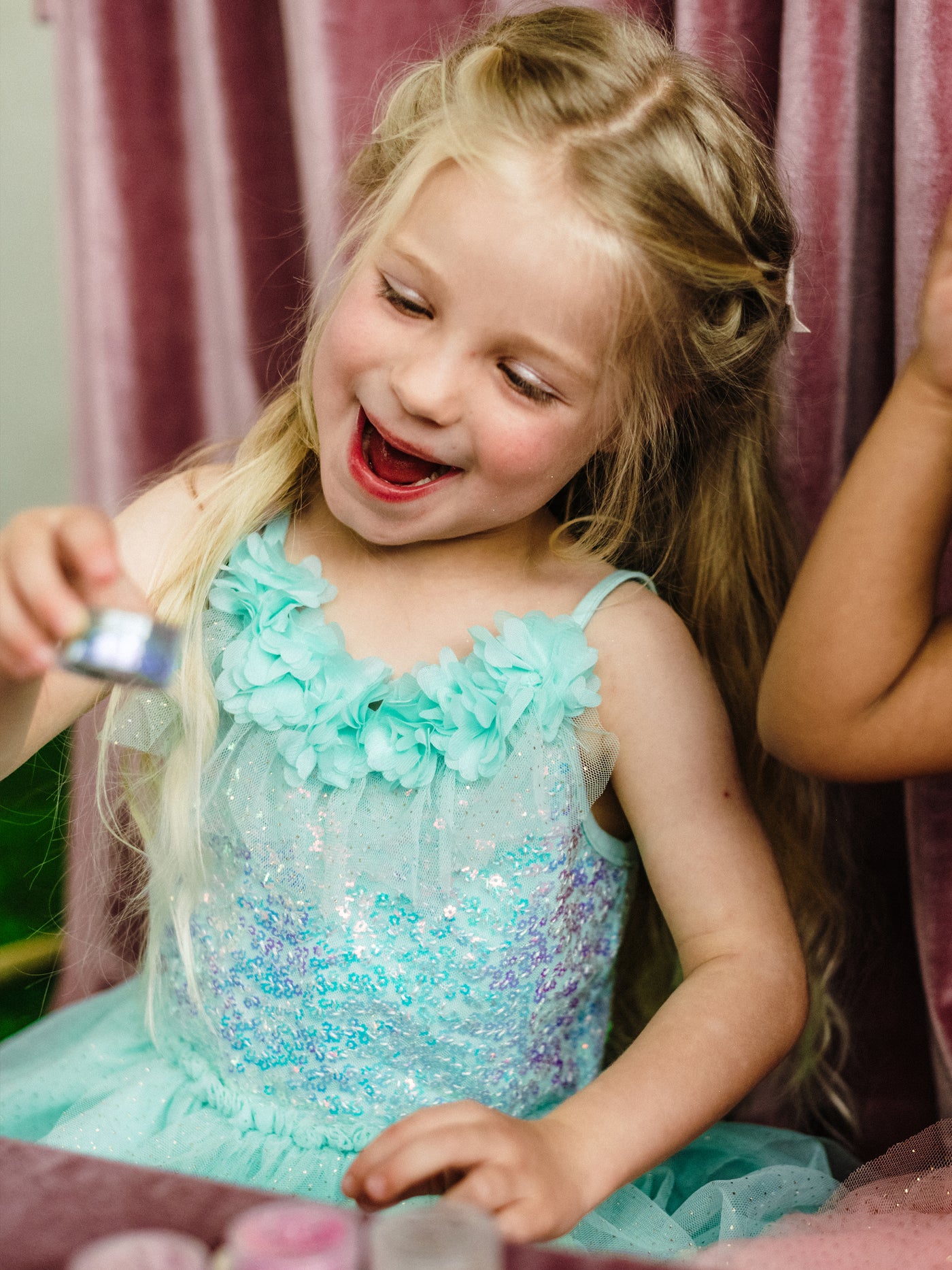 Fleur Harris X Oh Flossy 'Garden of Dreams' Mini Makeup & Glitter Set