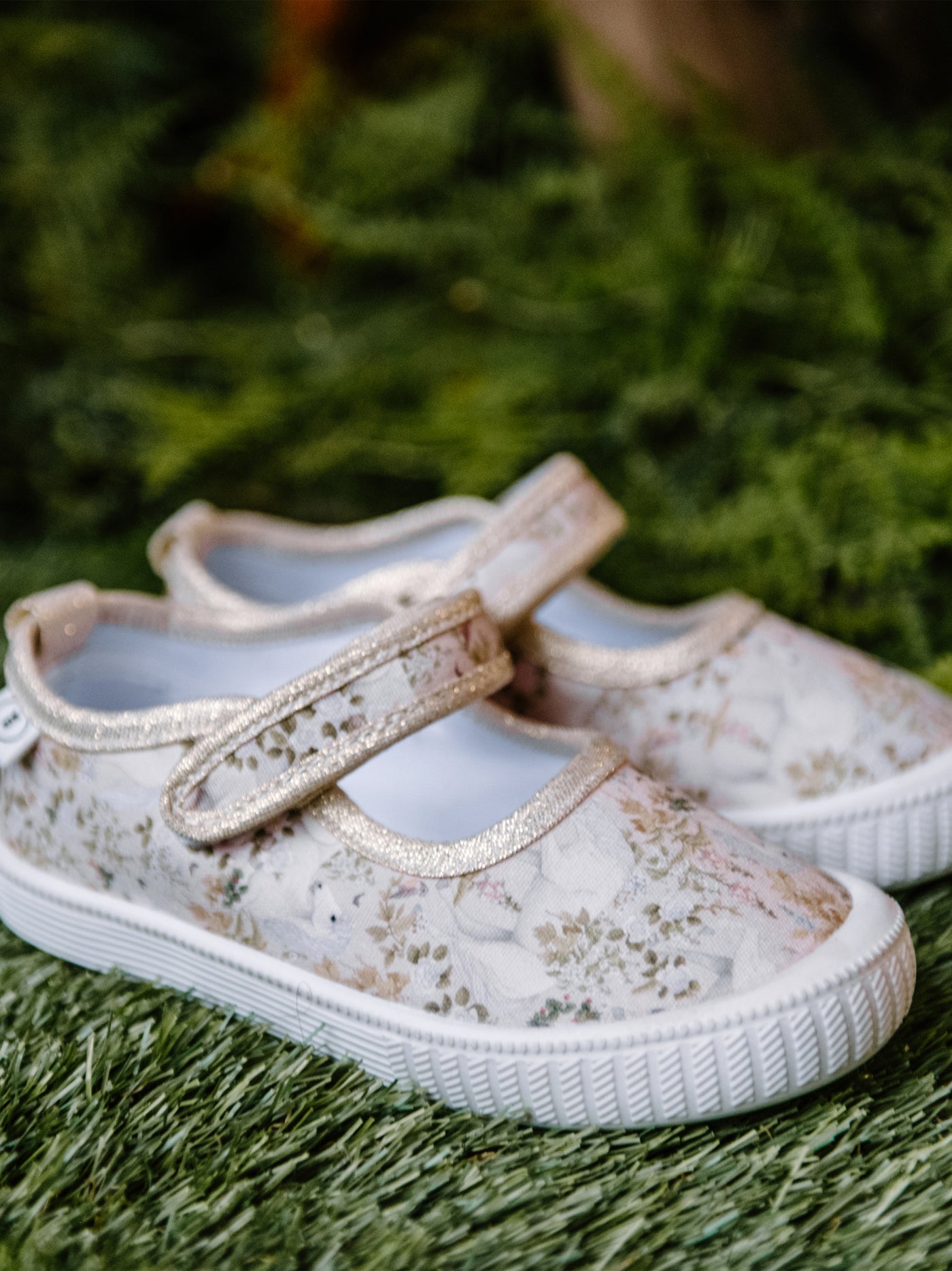 'Field of Dreams' Mary-Jane Canvas Shoes